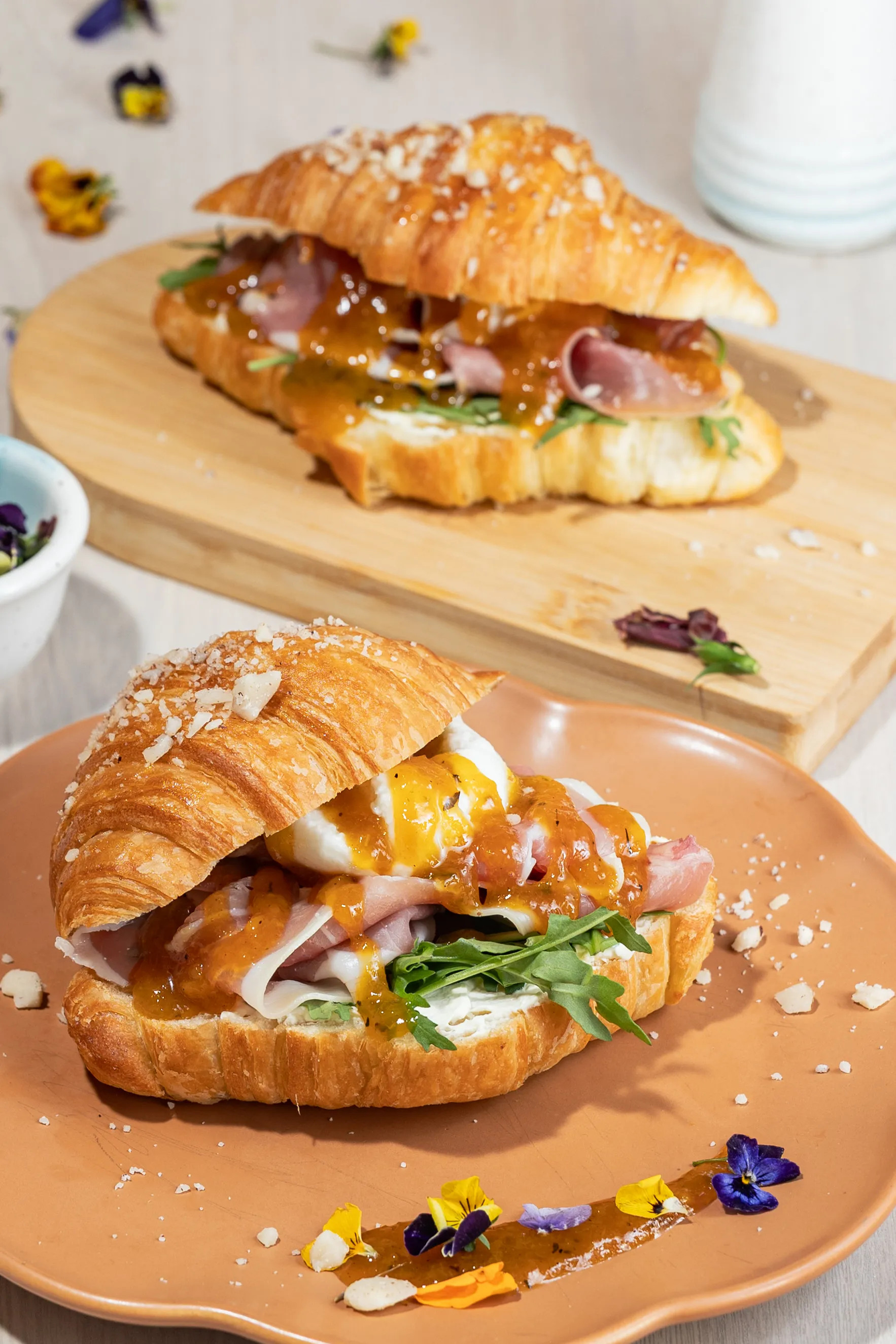 Croissant Encanto Serano