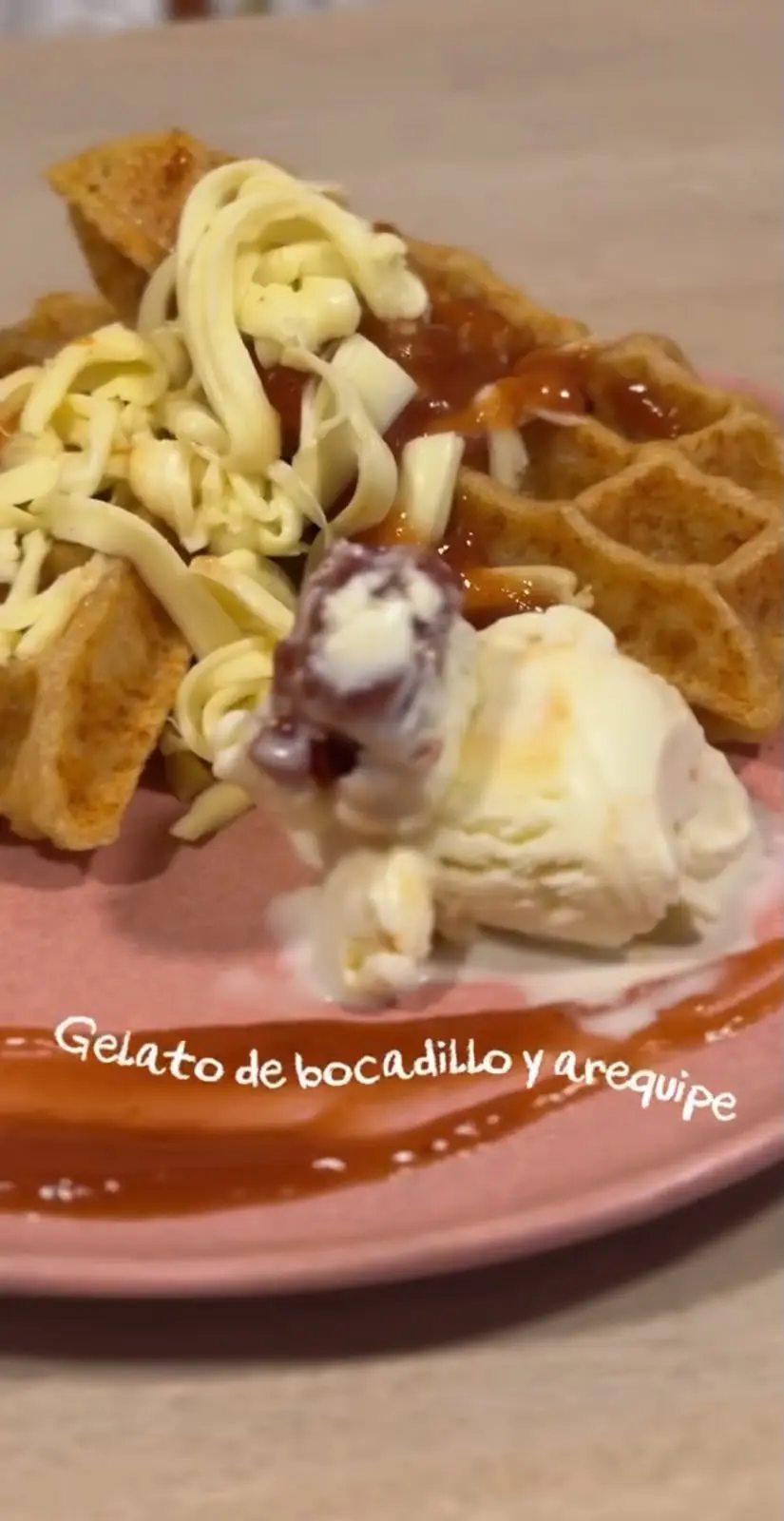 Waffle Siete cueros con gelato